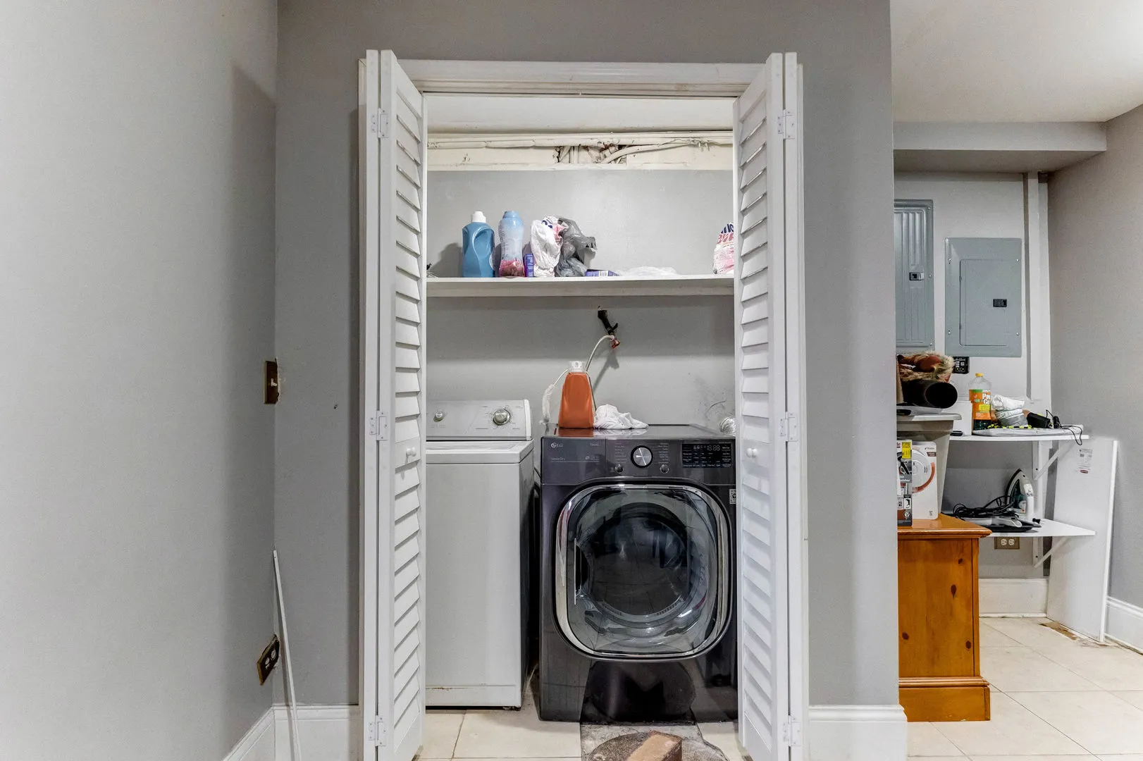 2328 W 19th Street IL