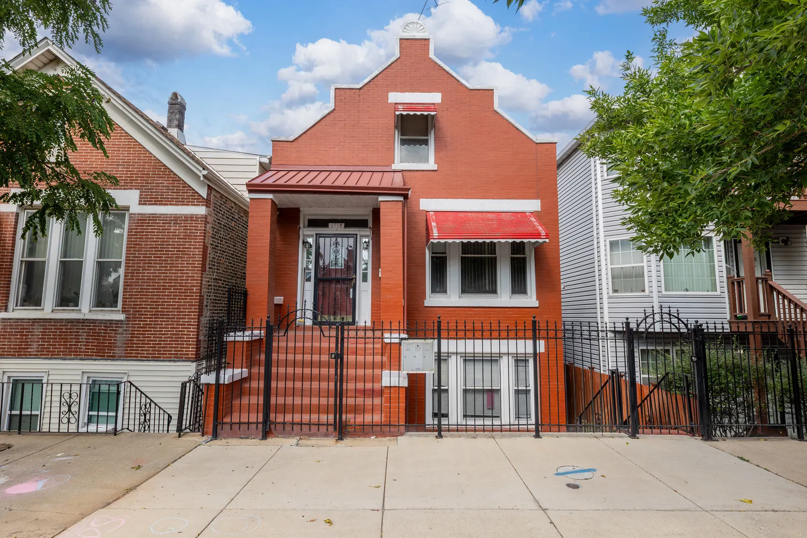 2328 W 19th Street IL