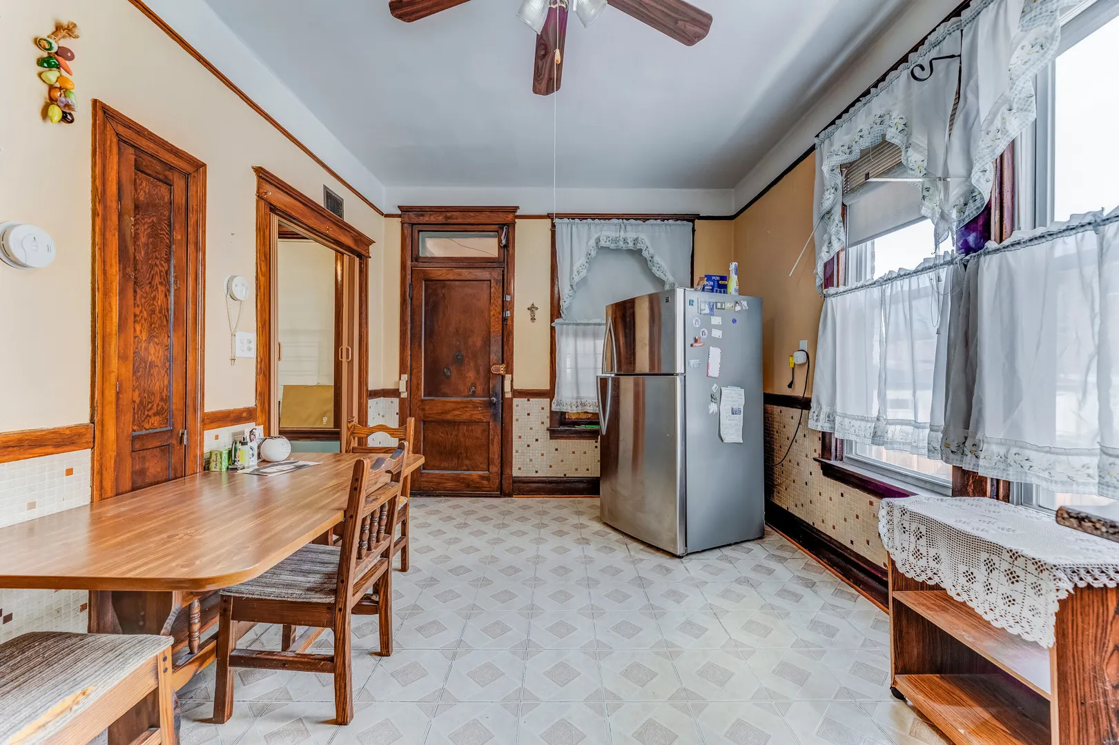 2328 W 19th Street IL