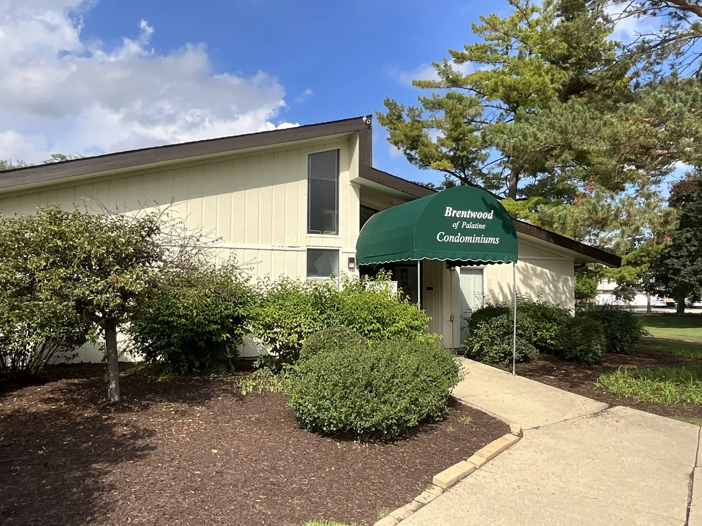 1477 Winslowe Drive 302 IL