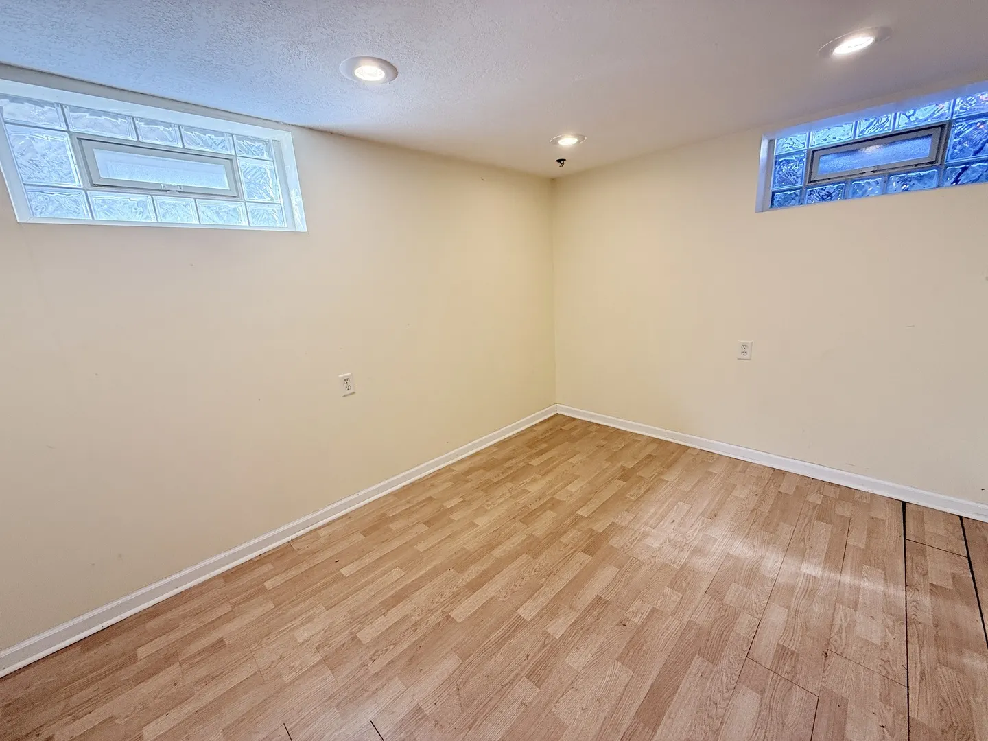 1235 S Lincoln Avenue IL