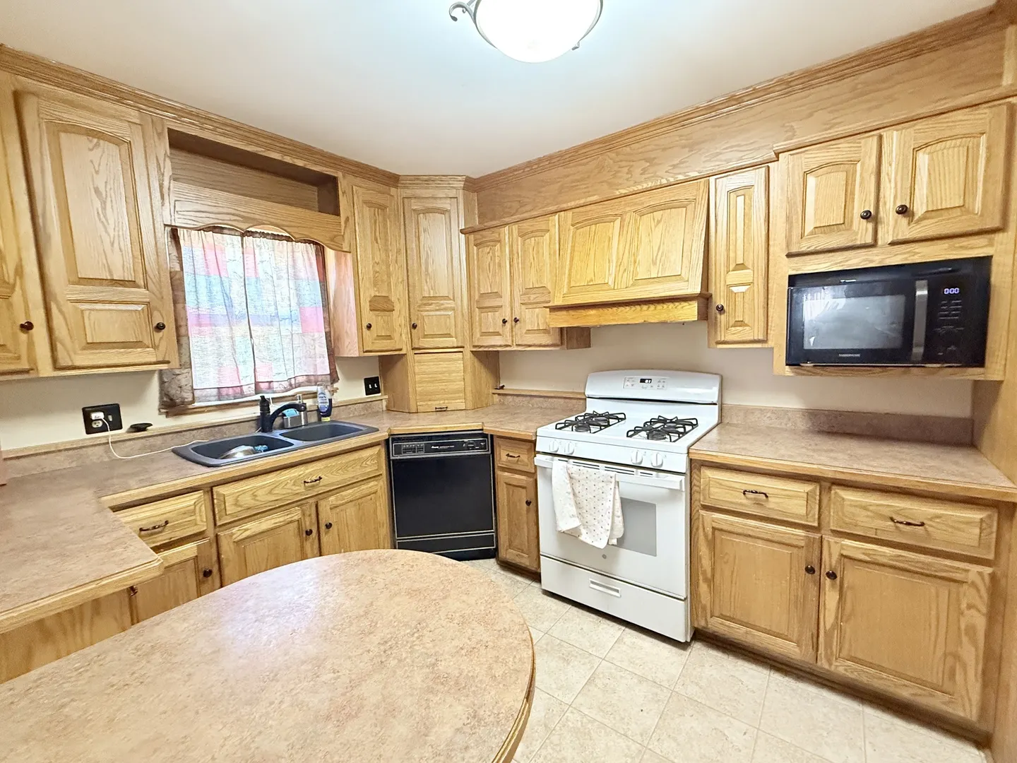 1235 S Lincoln Avenue IL