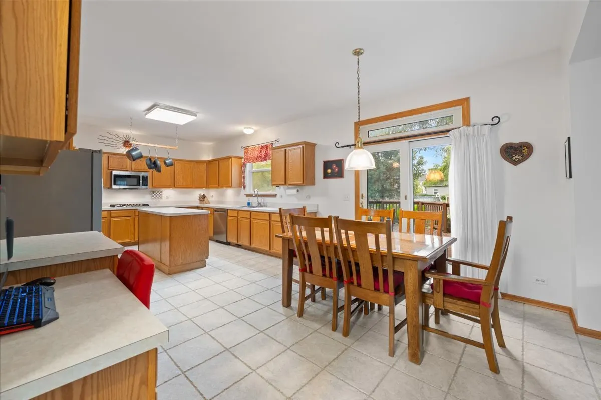 1903 Flagstone Lane IL