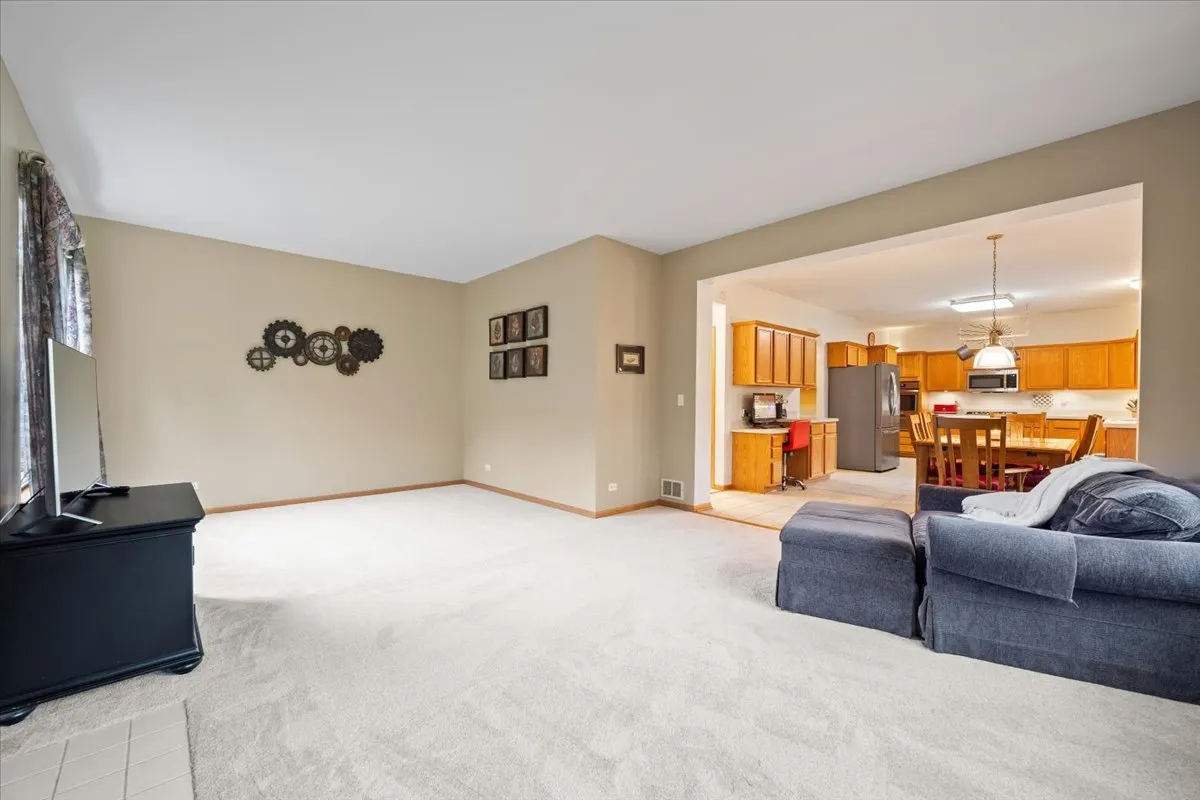 1903 Flagstone Lane IL
