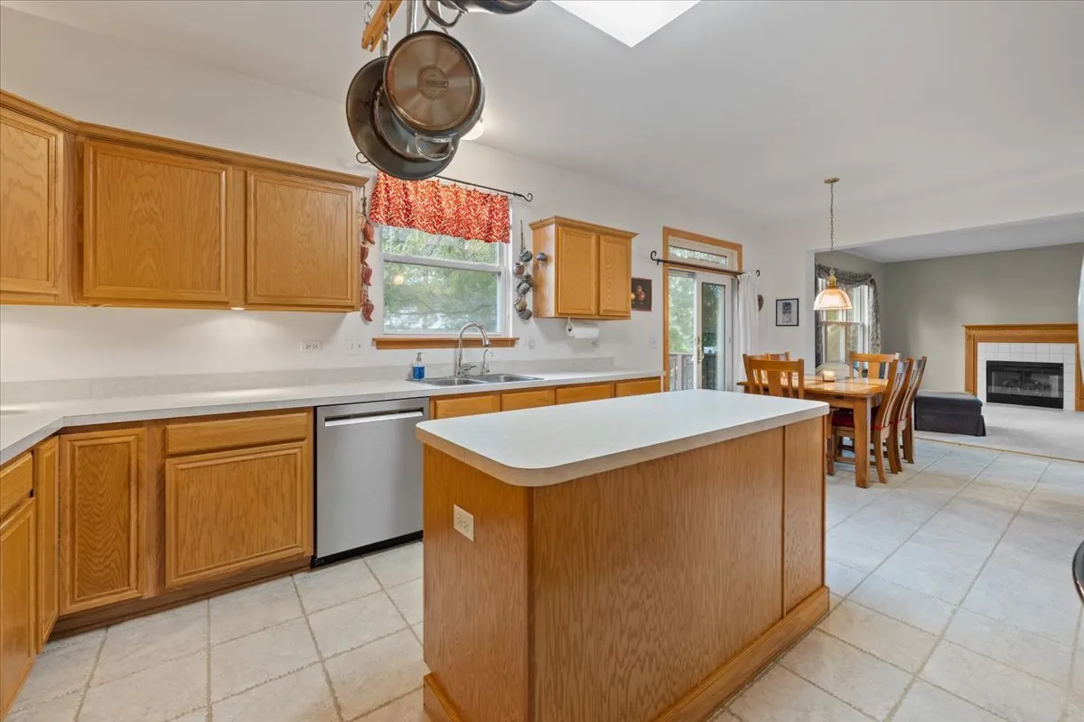 1903 Flagstone Lane IL