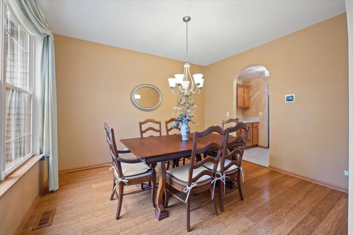1903 Flagstone Lane IL