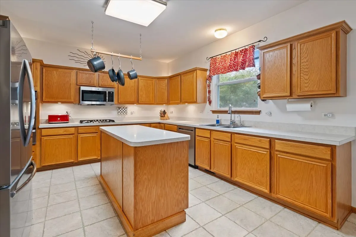 1903 Flagstone Lane IL
