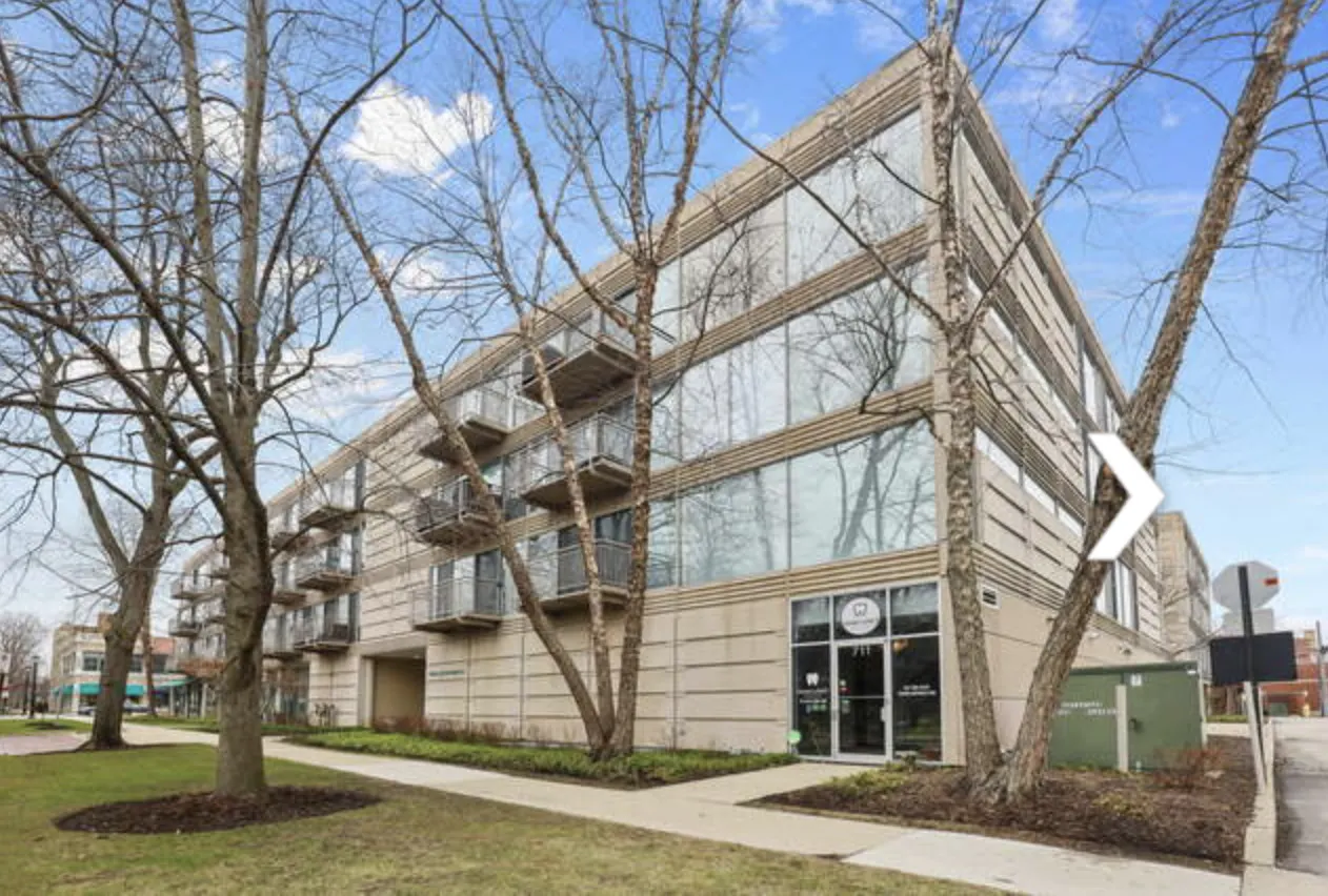 705 11th Street 307 IL