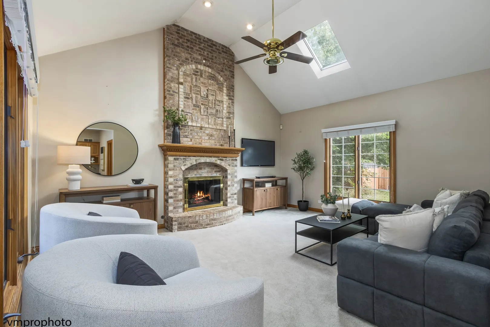 760 E Woodland Avenue IL