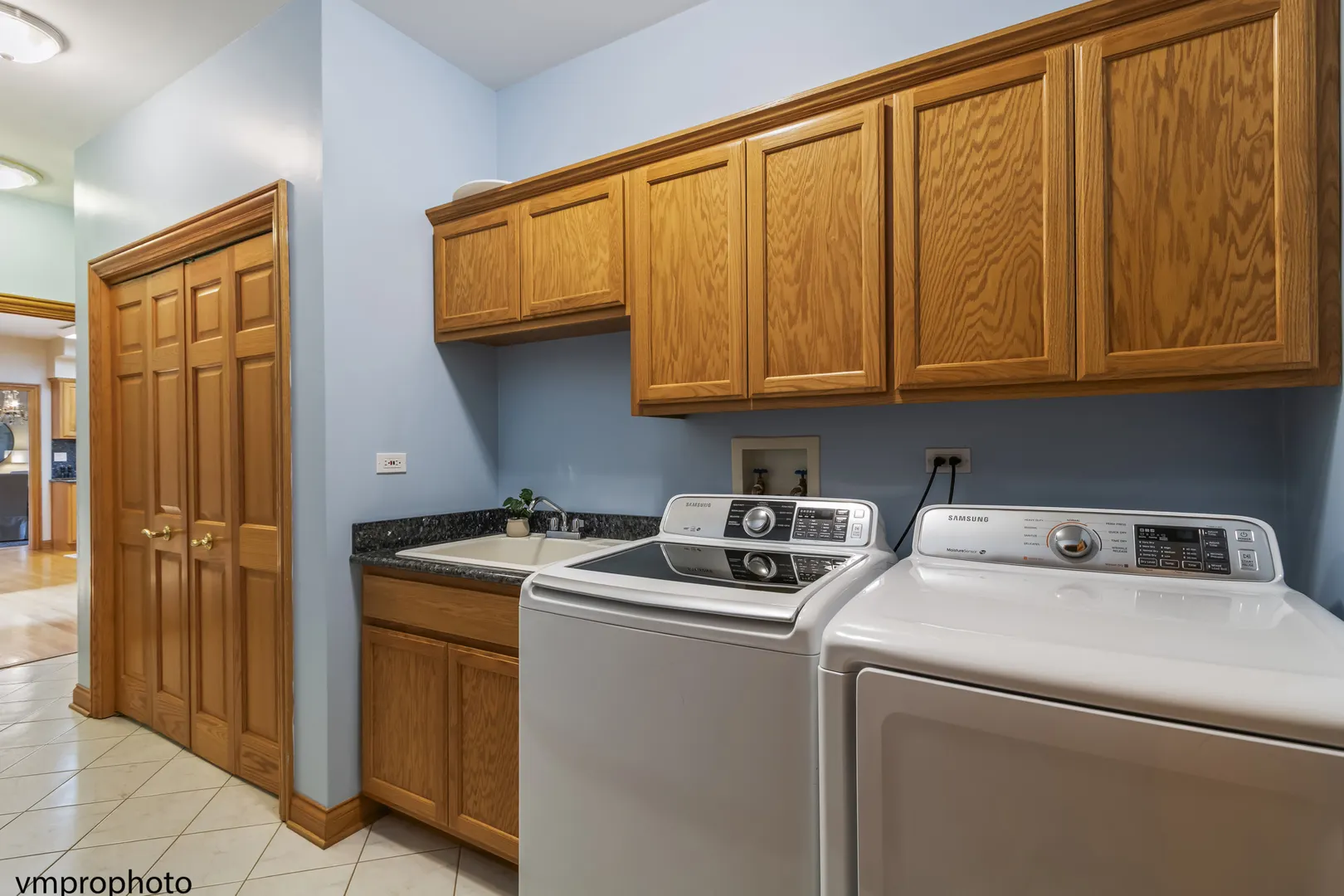 760 E Woodland Avenue IL