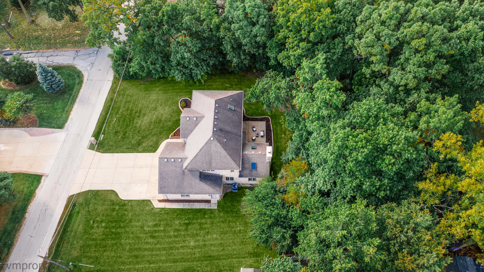 760 E Woodland Avenue IL