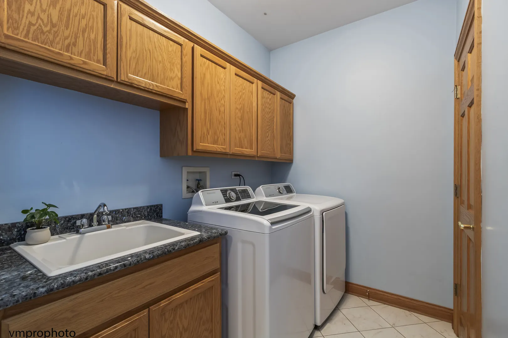 760 E Woodland Avenue IL