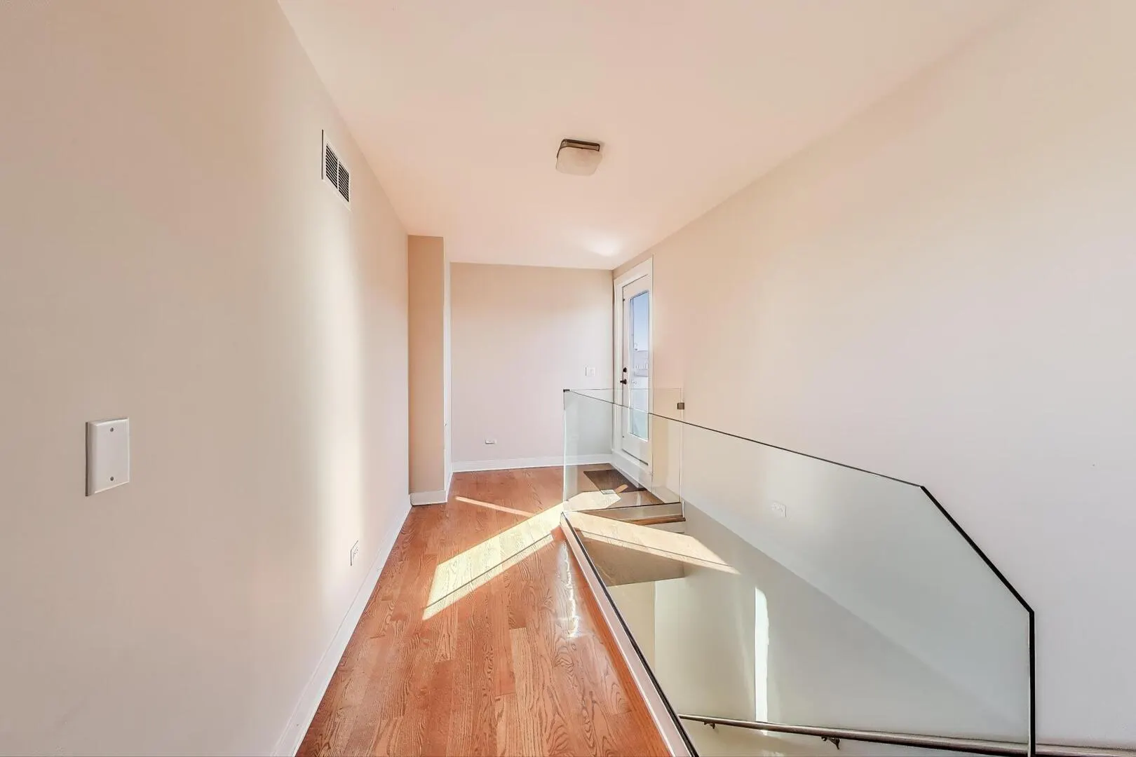 2237 W Race Avenue 2 IL