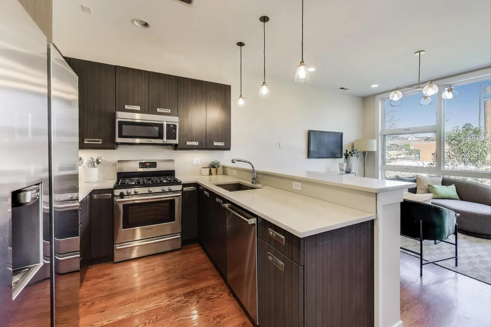 2237 W Race Avenue 2 IL
