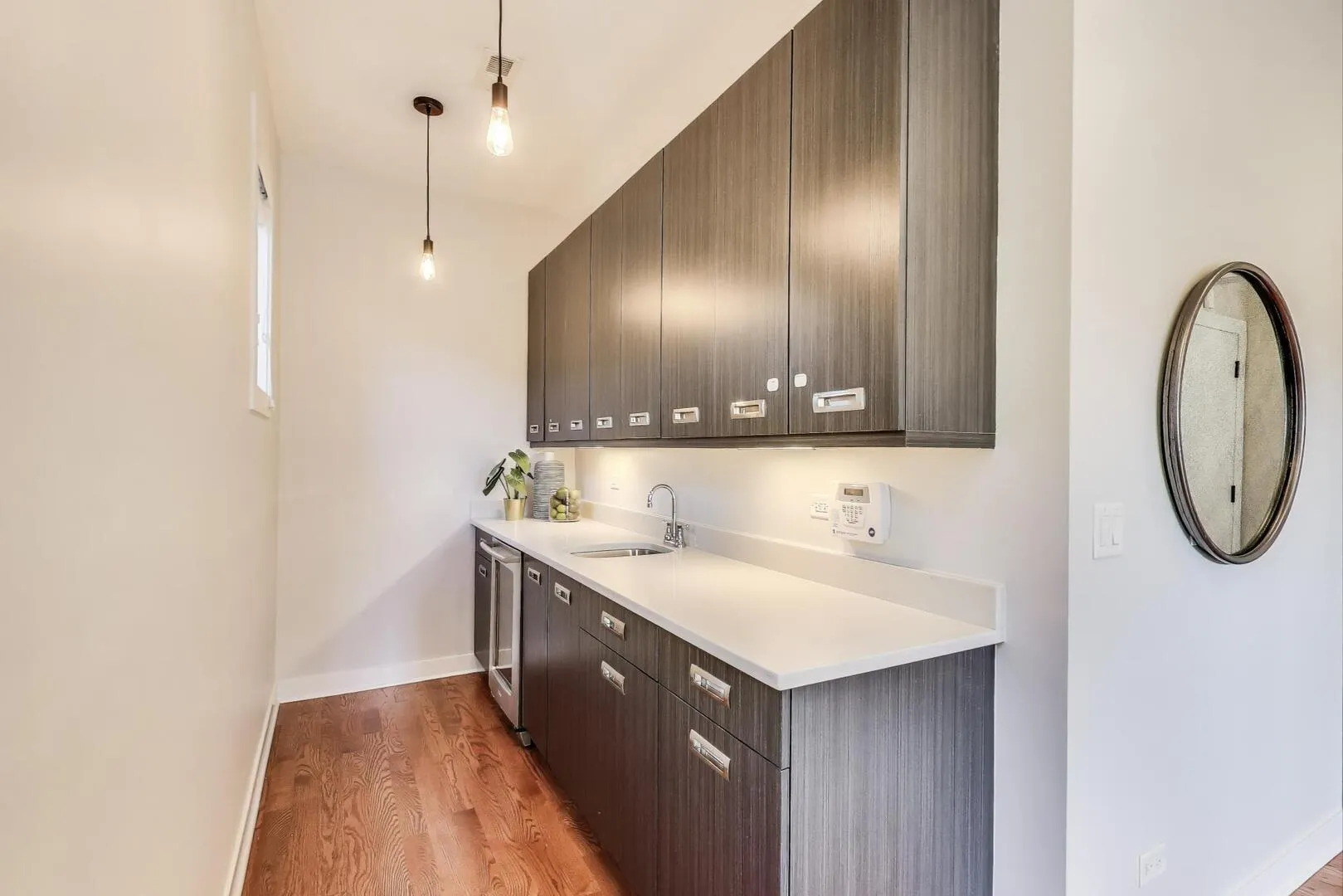 2237 W Race Avenue 2 IL