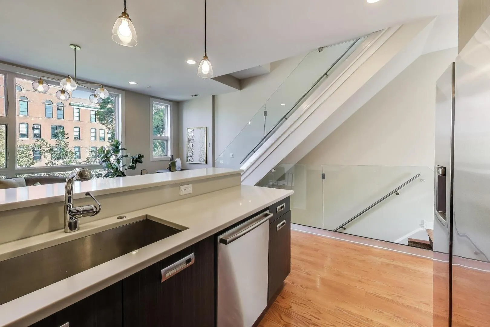 2237 W Race Avenue 2 IL