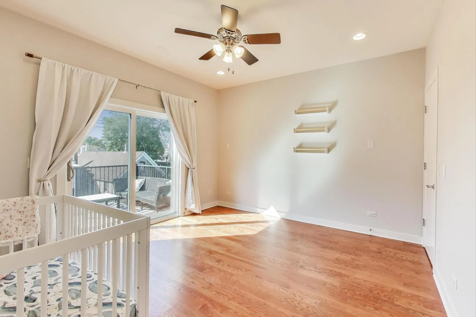 2237 W Race Avenue 2 IL