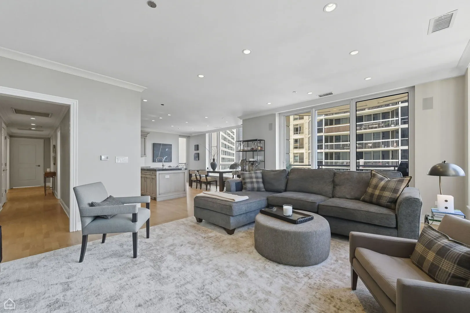 10 E Delaware Place 21D IL