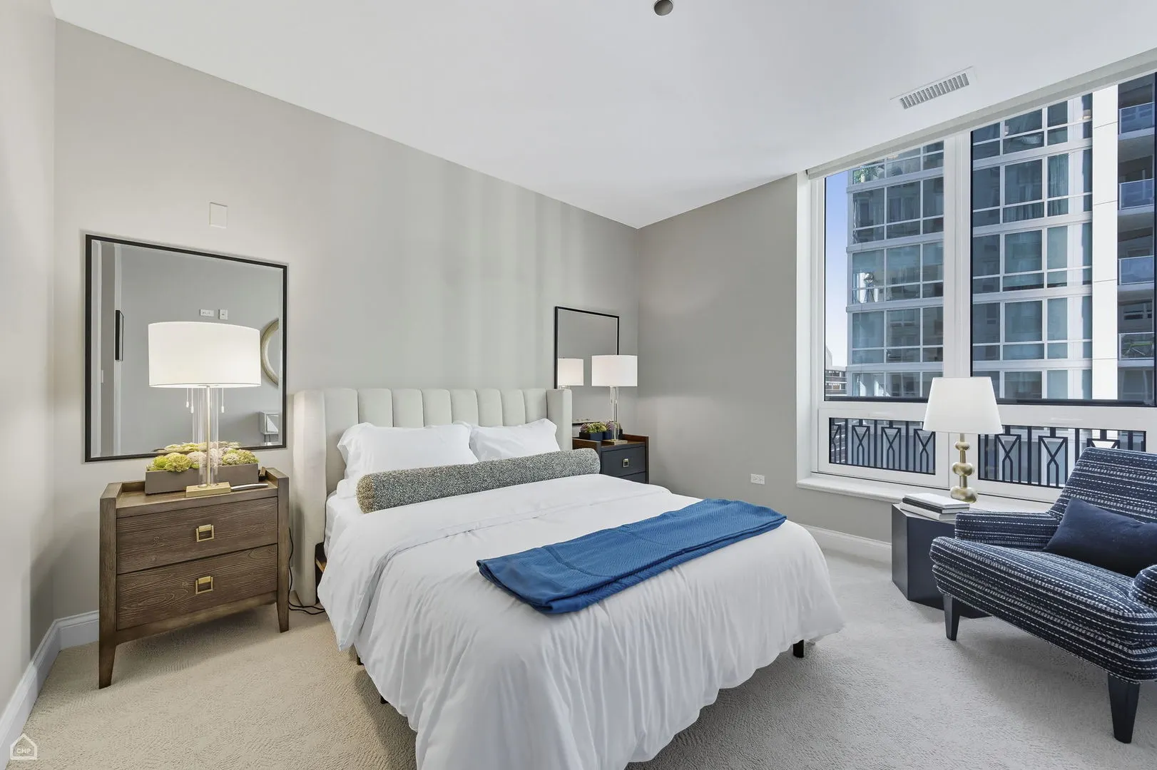10 E Delaware Place 21D IL