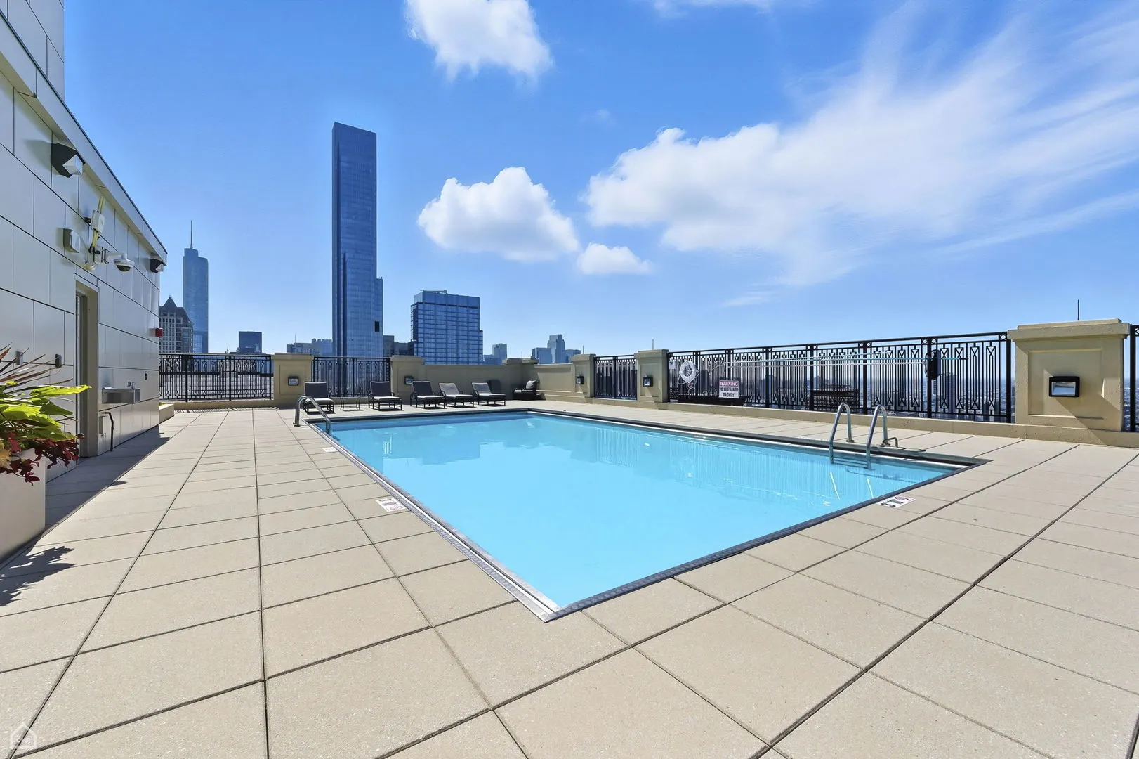 10 E Delaware Place 21D IL