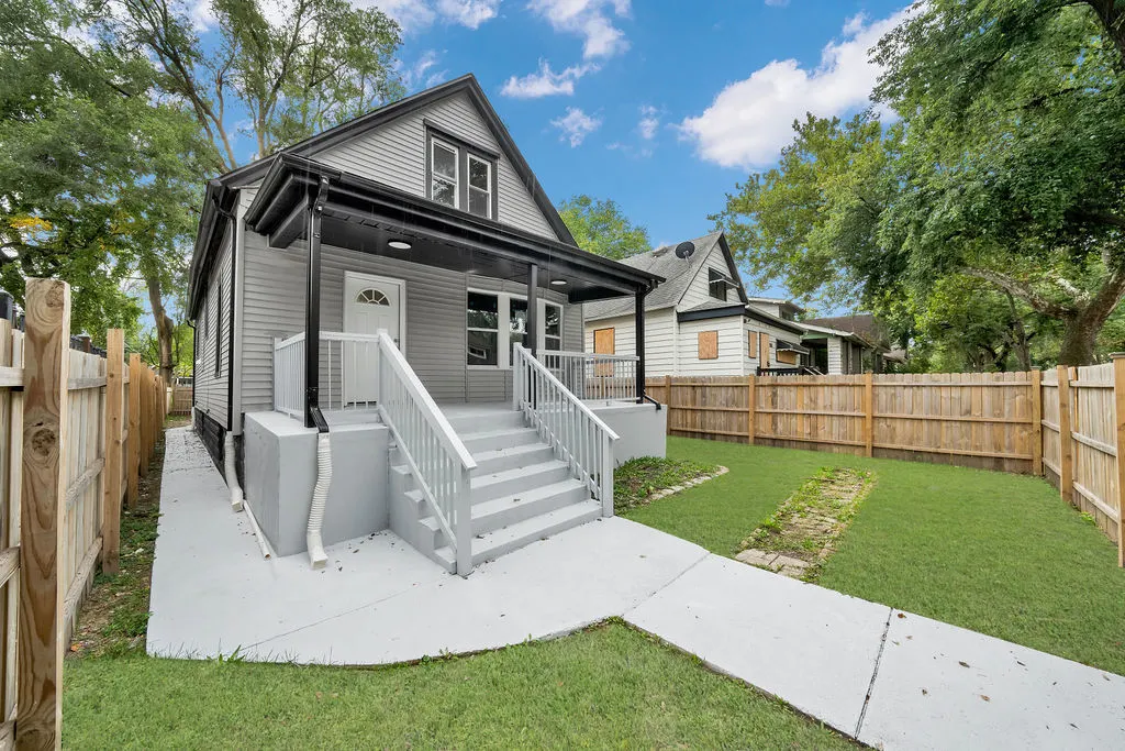 11921 S Wentworth Avenue IL