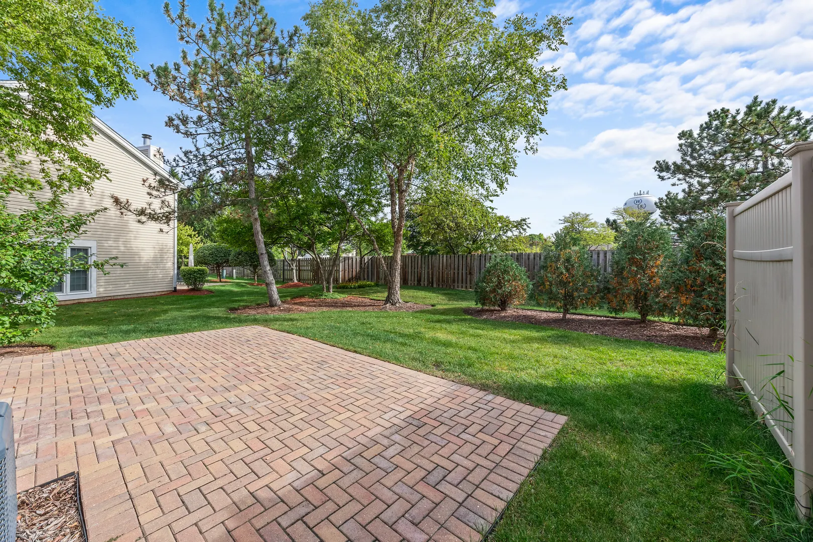 4827 Turnberry Drive IL