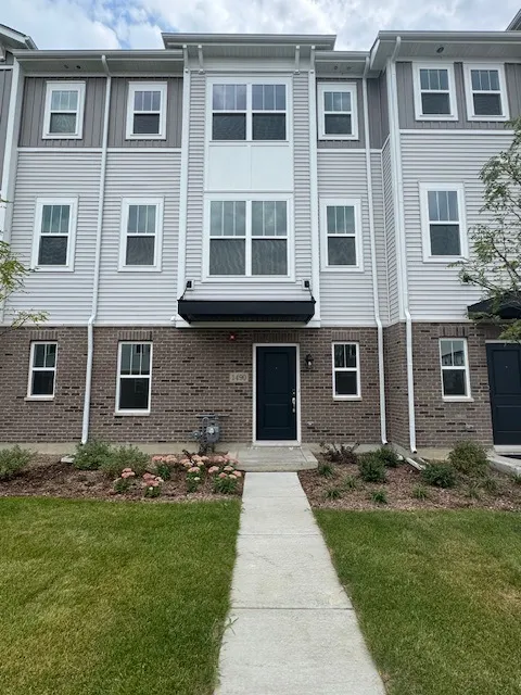 1490 Blaine Street IL
