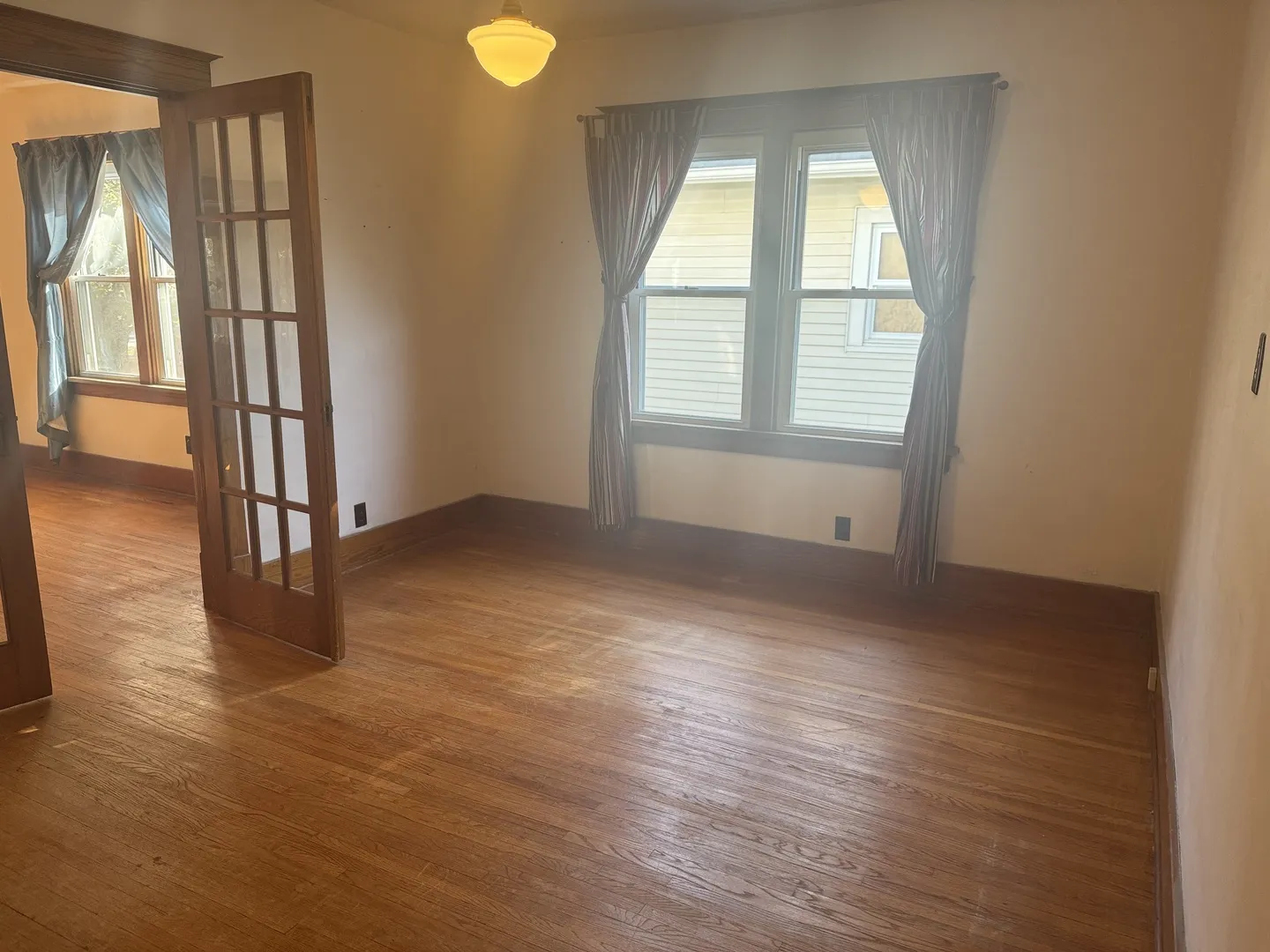 219 S Jackson Street IL