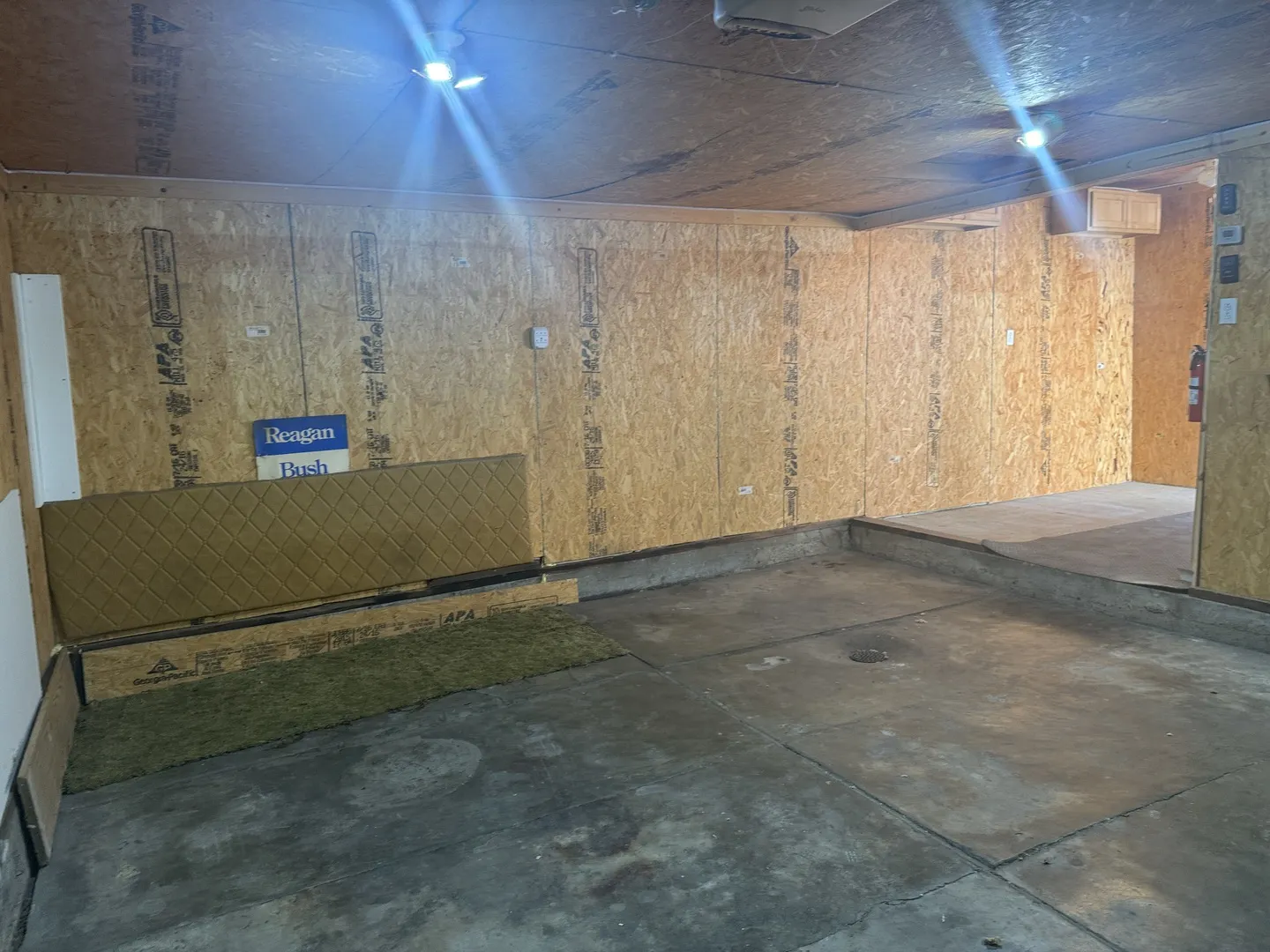 219 S Jackson Street IL