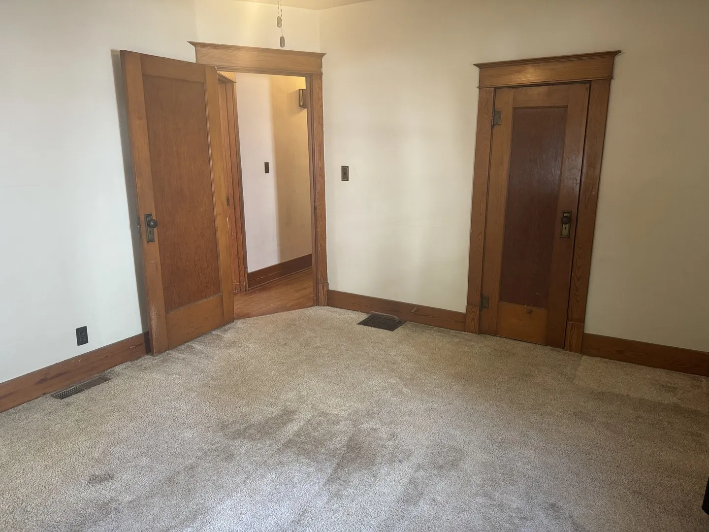 219 S Jackson Street IL