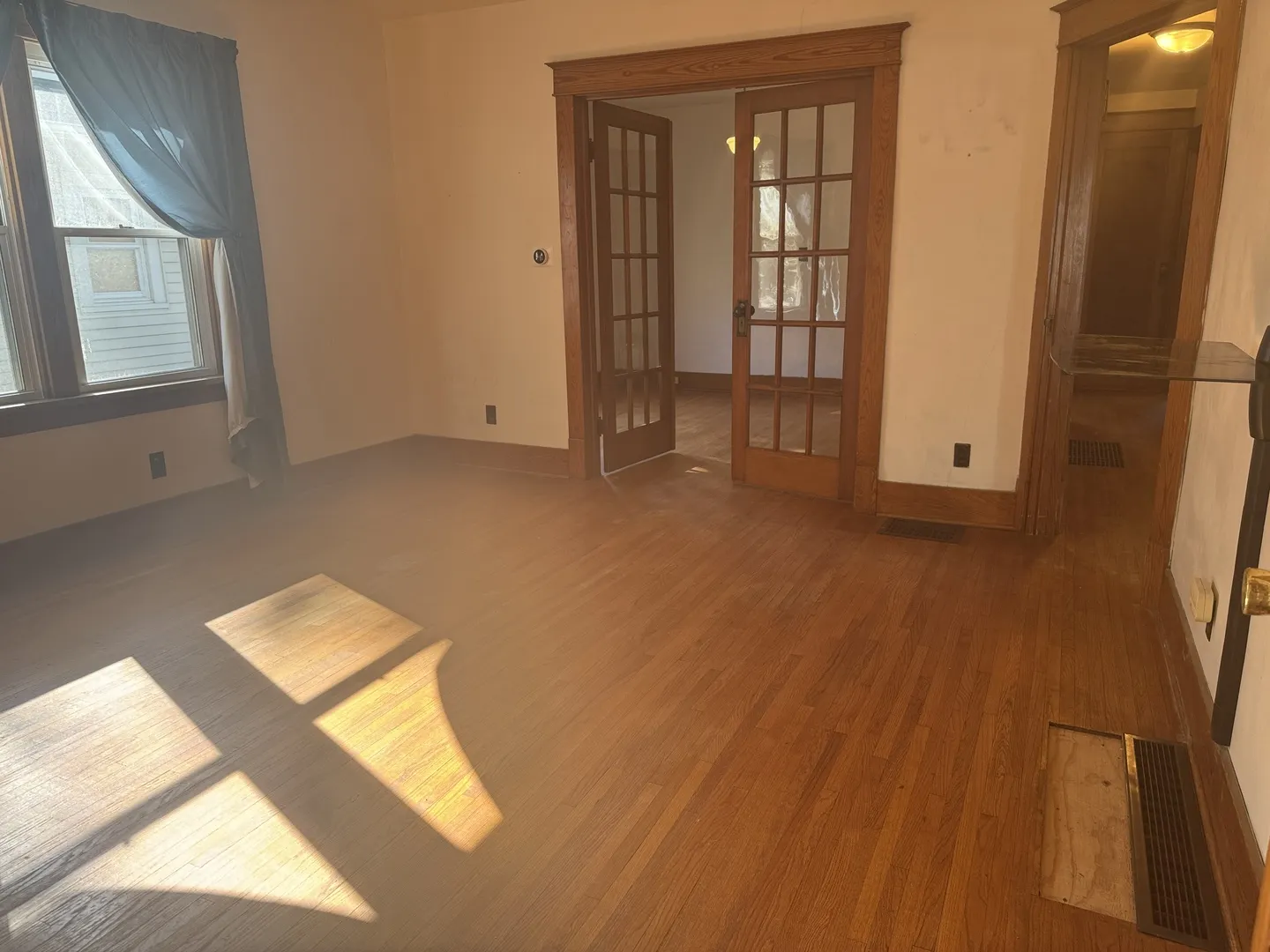 219 S Jackson Street IL