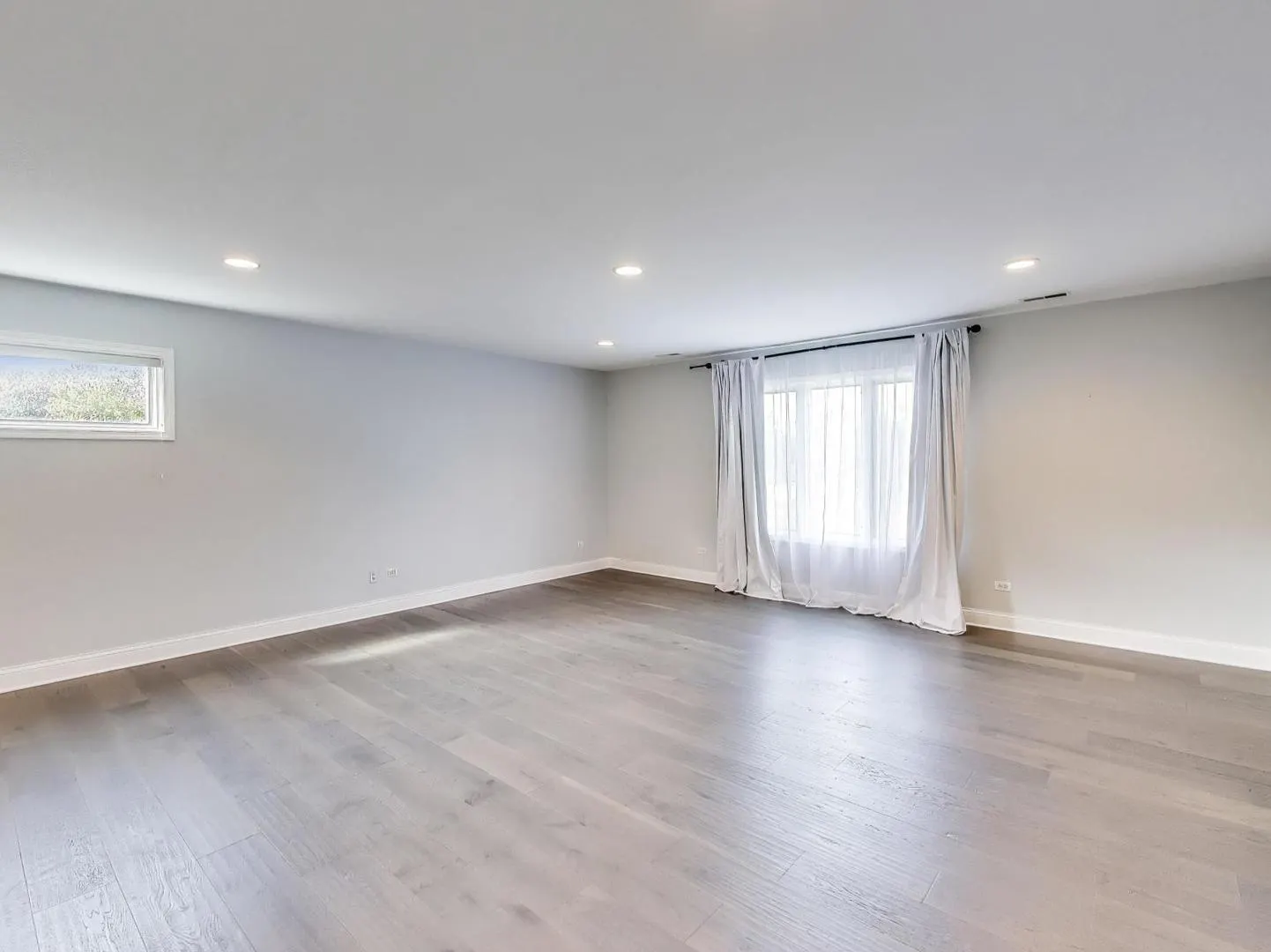 23W160 Woodcroft Drive IL
