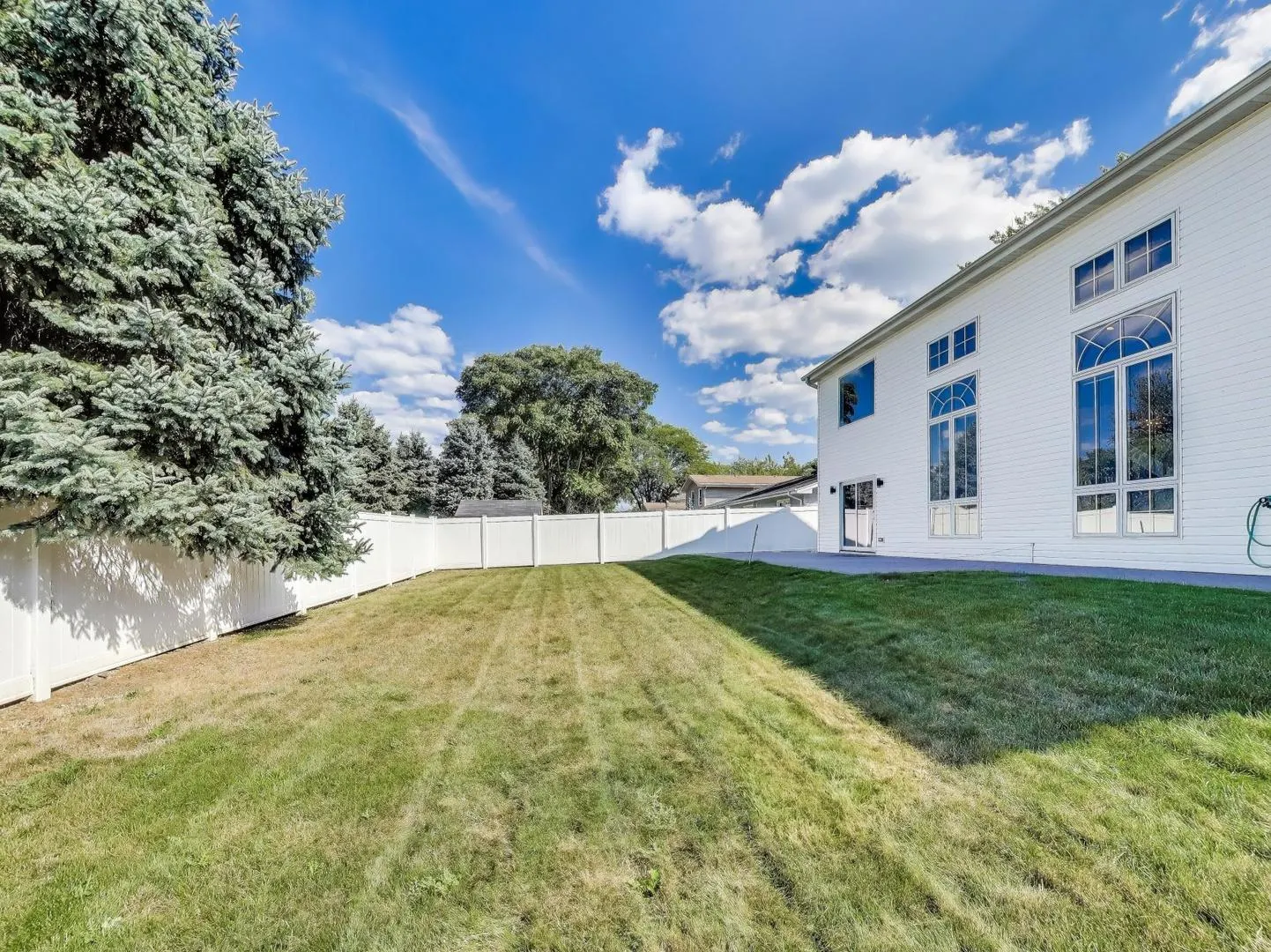23W160 Woodcroft Drive IL
