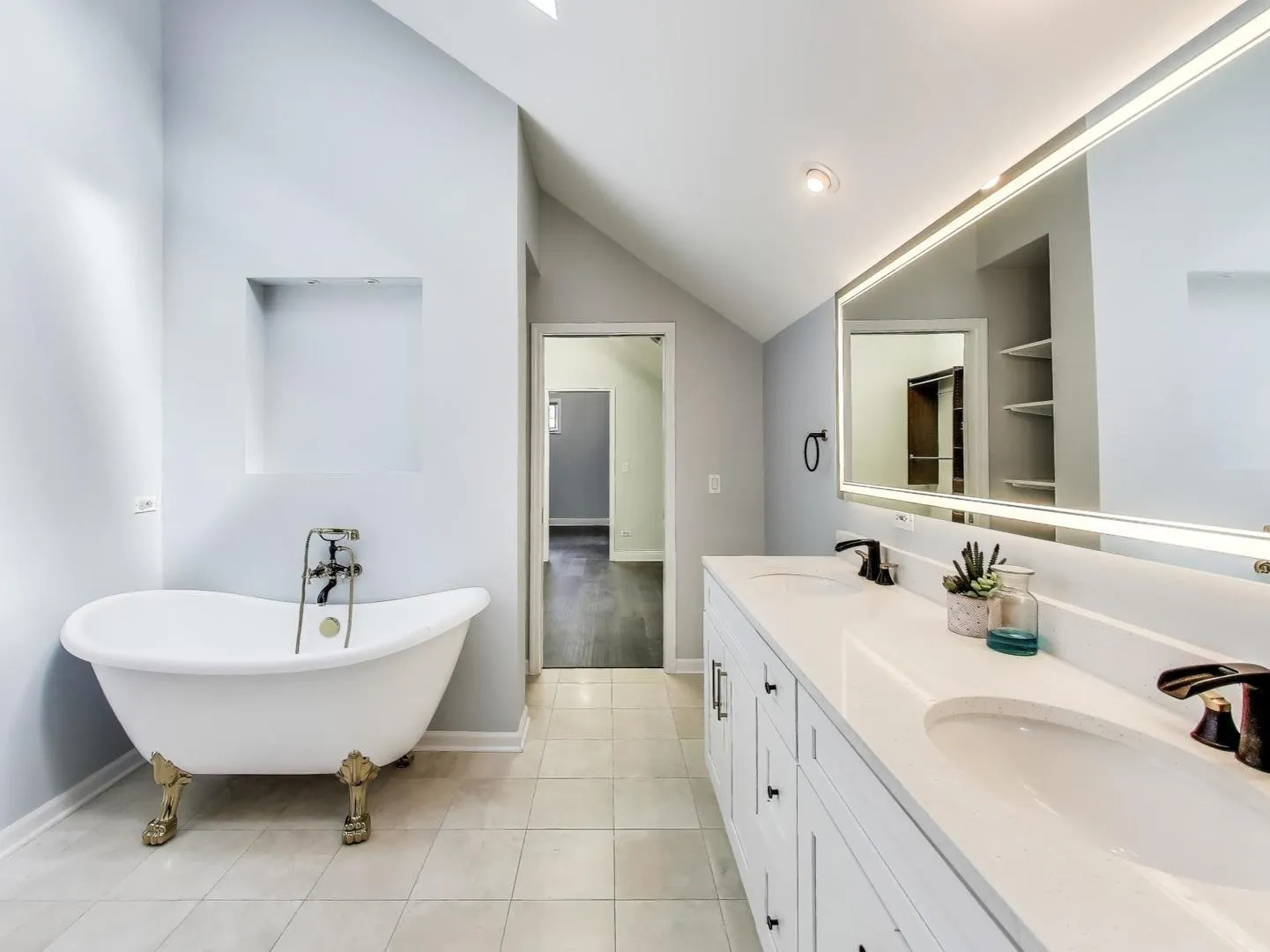 23W160 Woodcroft Drive IL