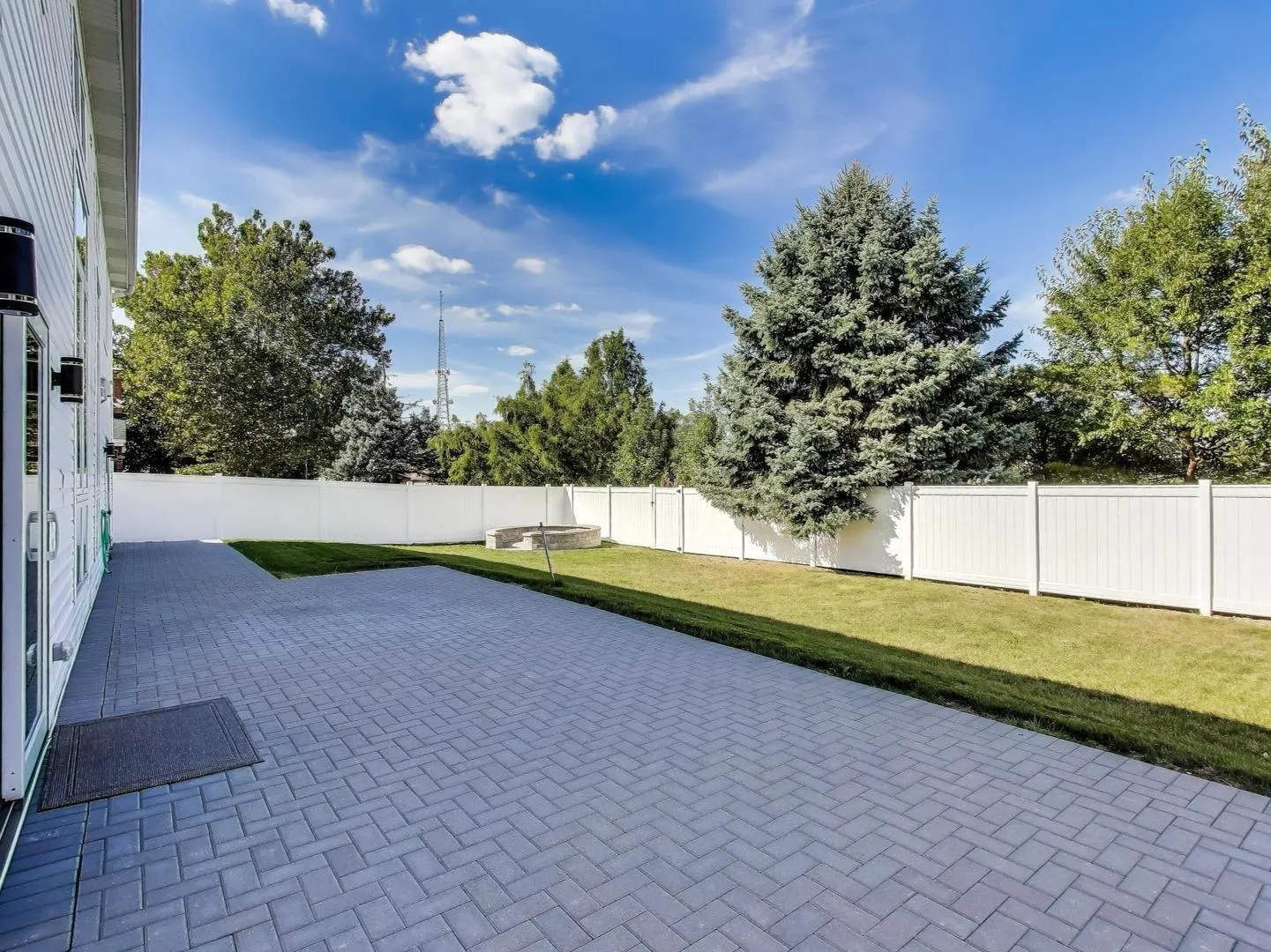 23W160 Woodcroft Drive IL