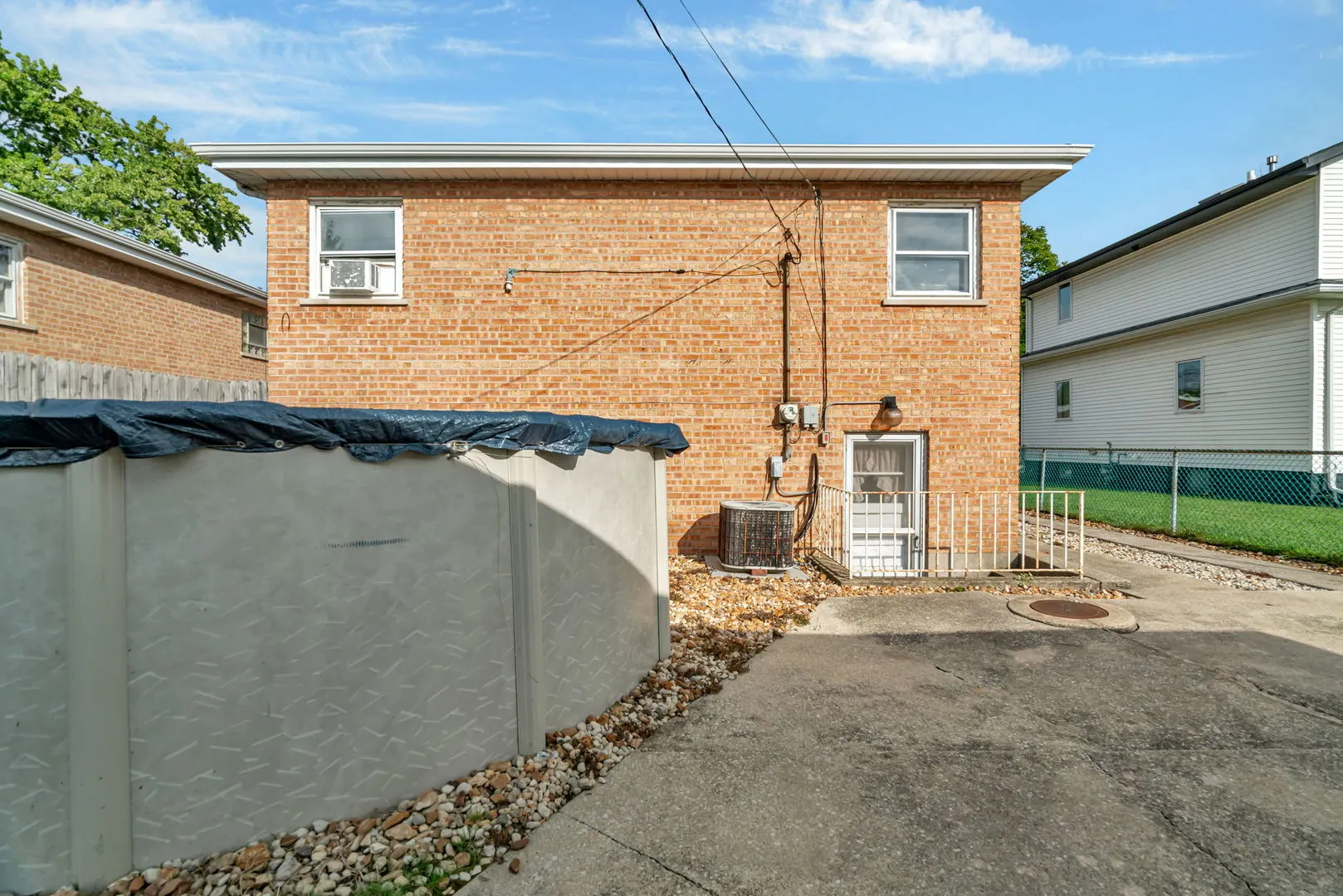 8844 S Francisco Avenue IL