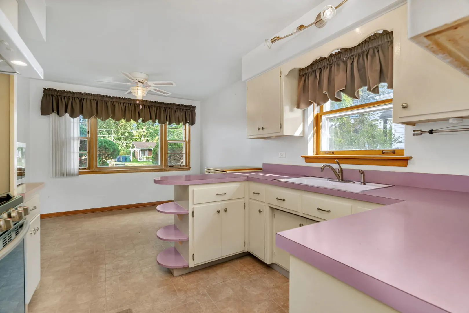8844 S Francisco Avenue IL