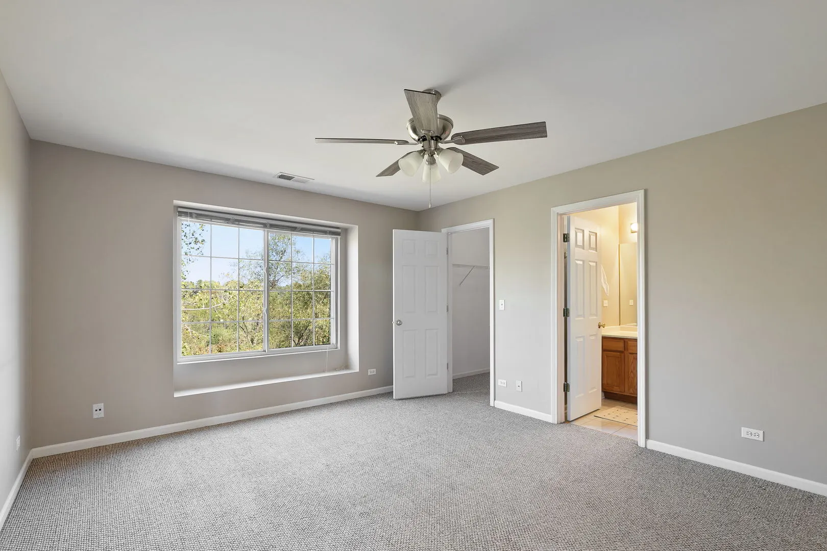 42 village station Lane IL