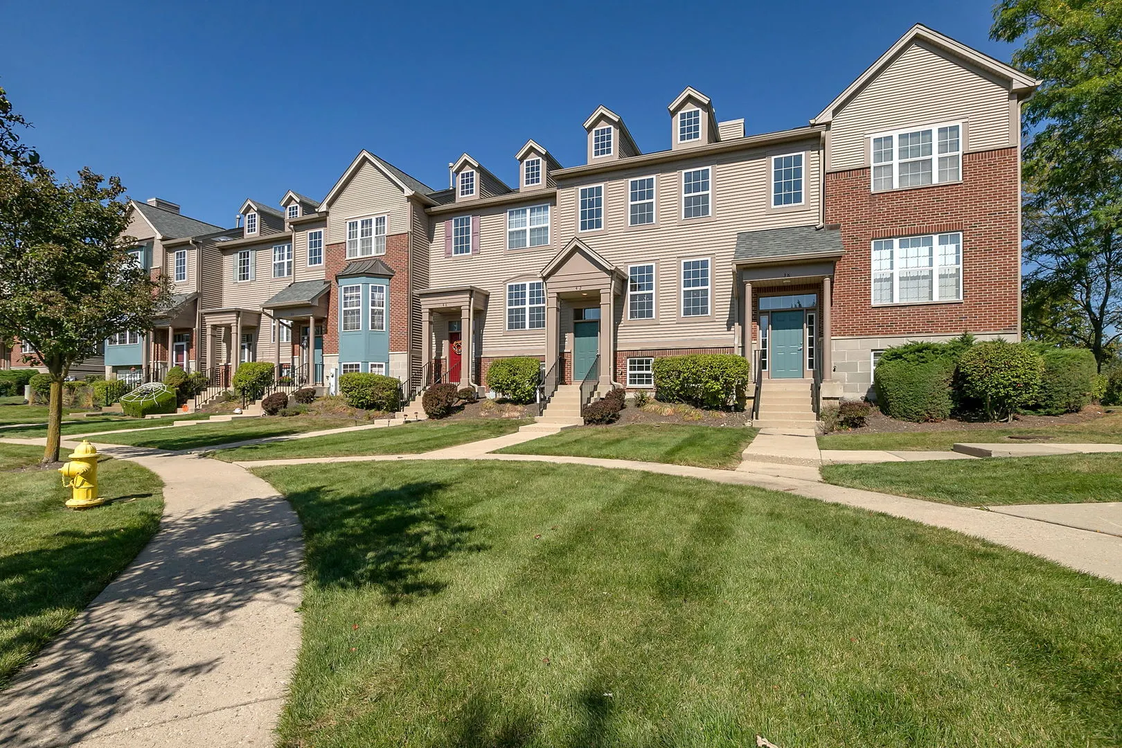42 village station Lane IL