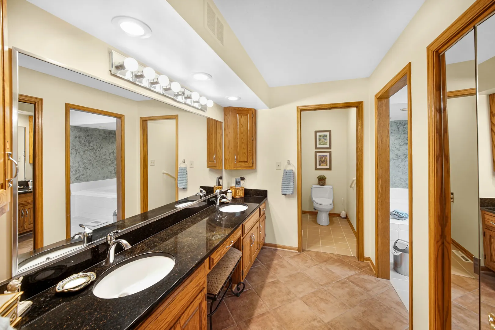 9378 Fox Run Circle IL