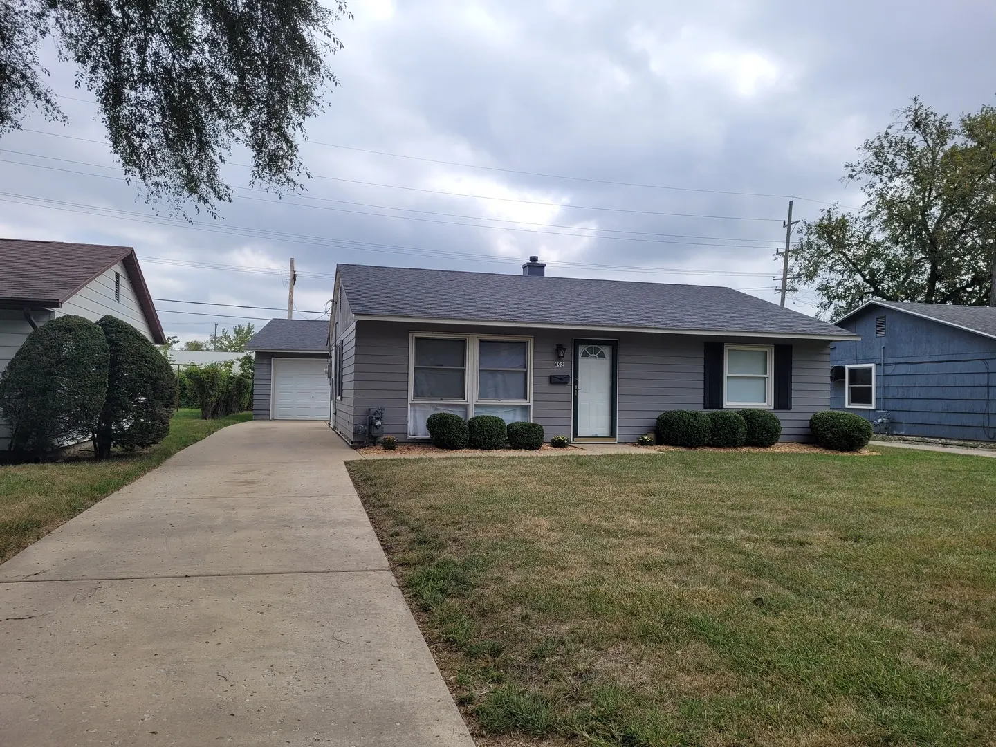 692 N Hammes Avenue IL