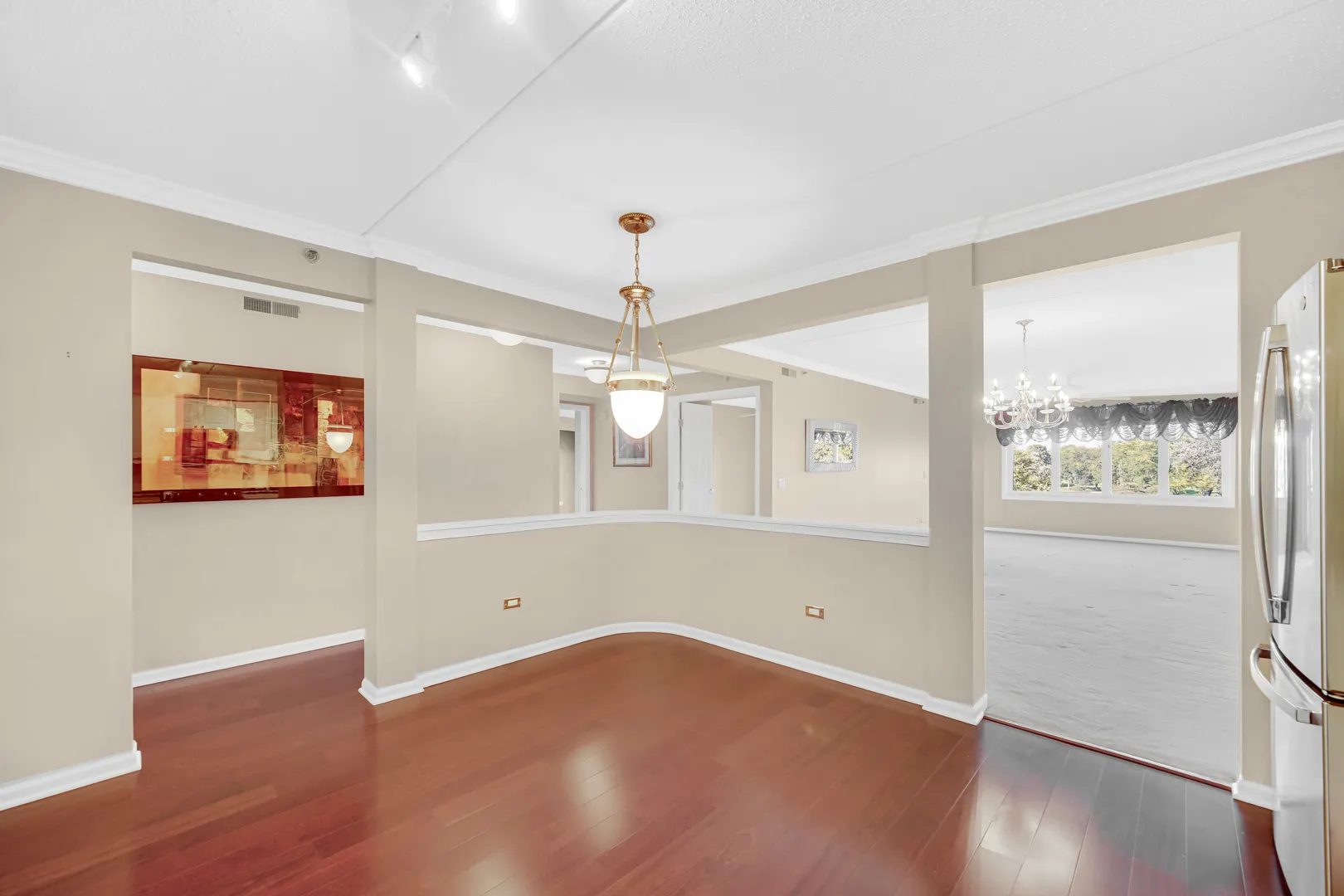 730 Creekside Drive 405C IL