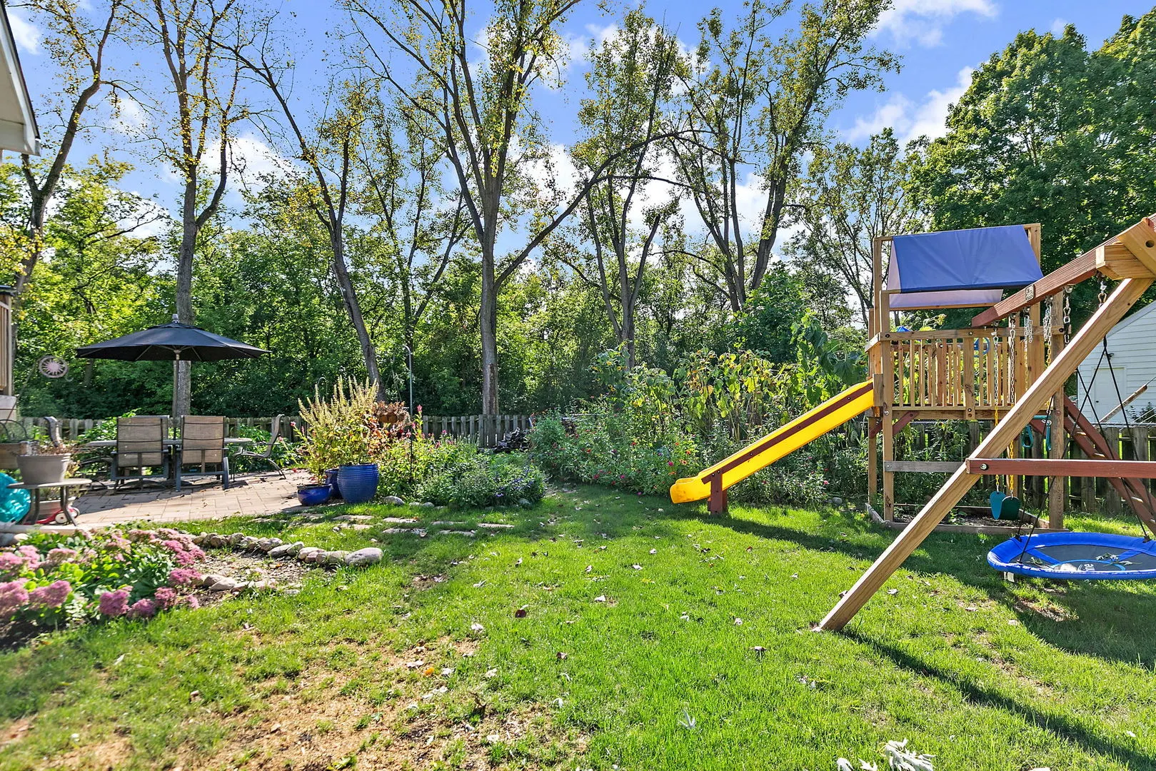 811 Carol Avenue IL
