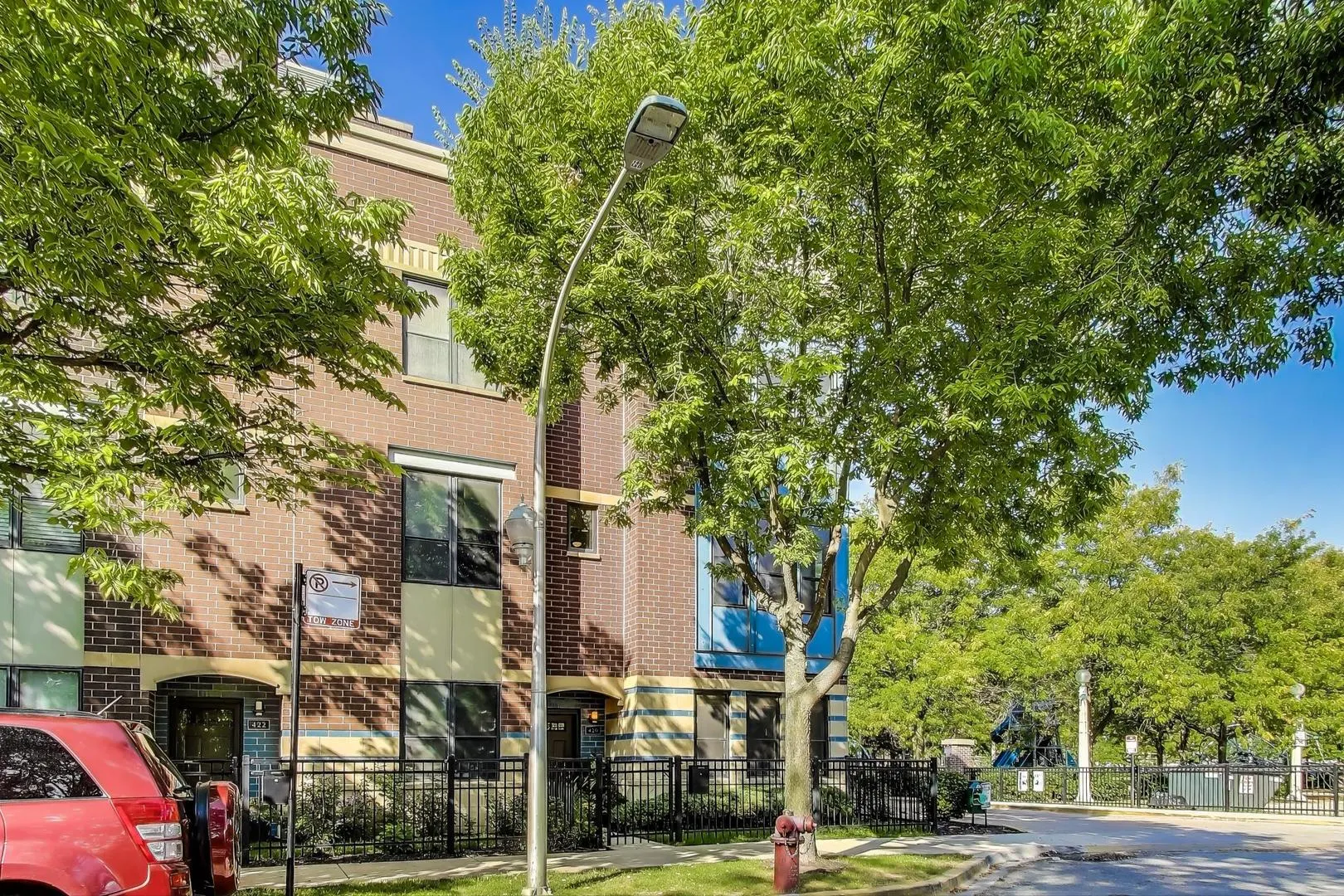 420 W Elm Street 0 IL