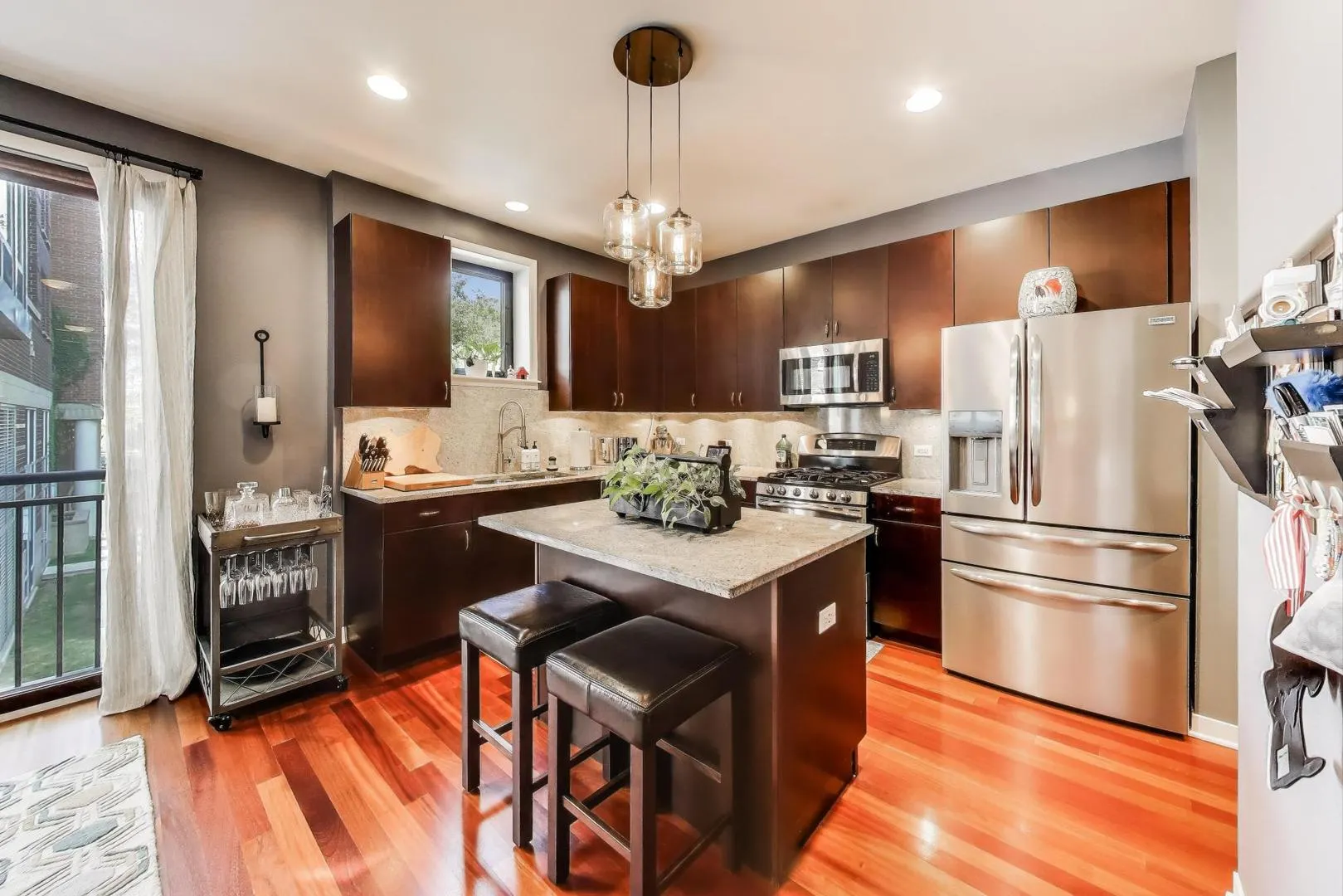 420 W Elm Street 0 IL