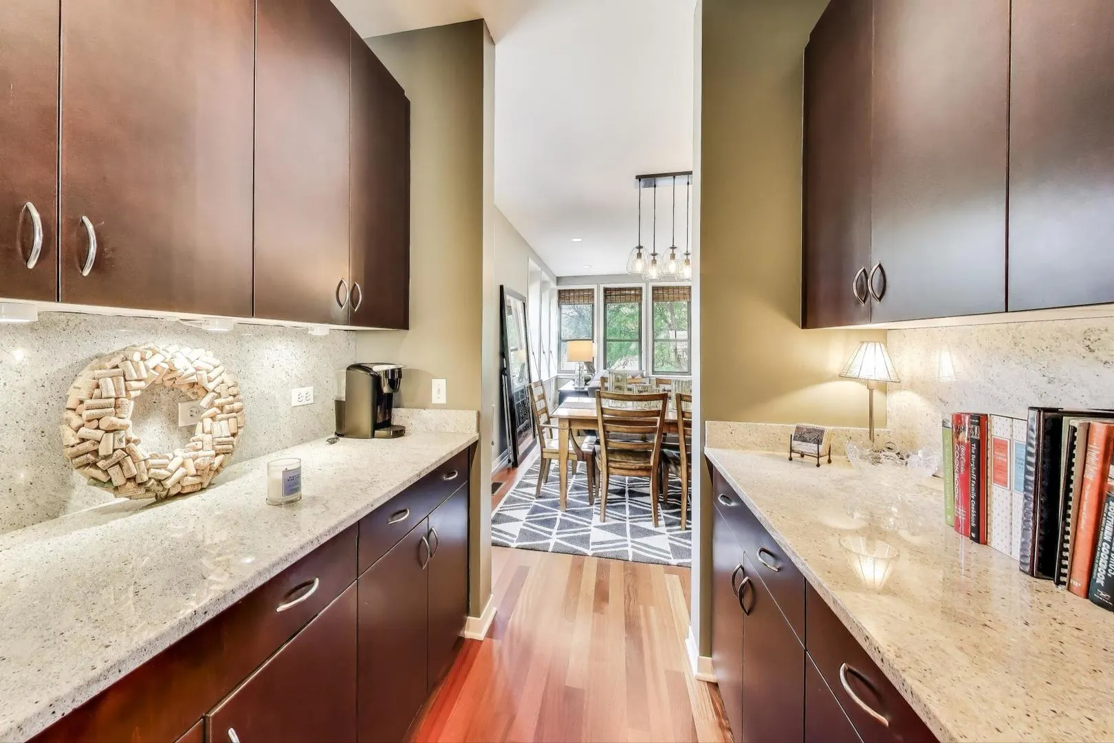 420 W Elm Street 0 IL