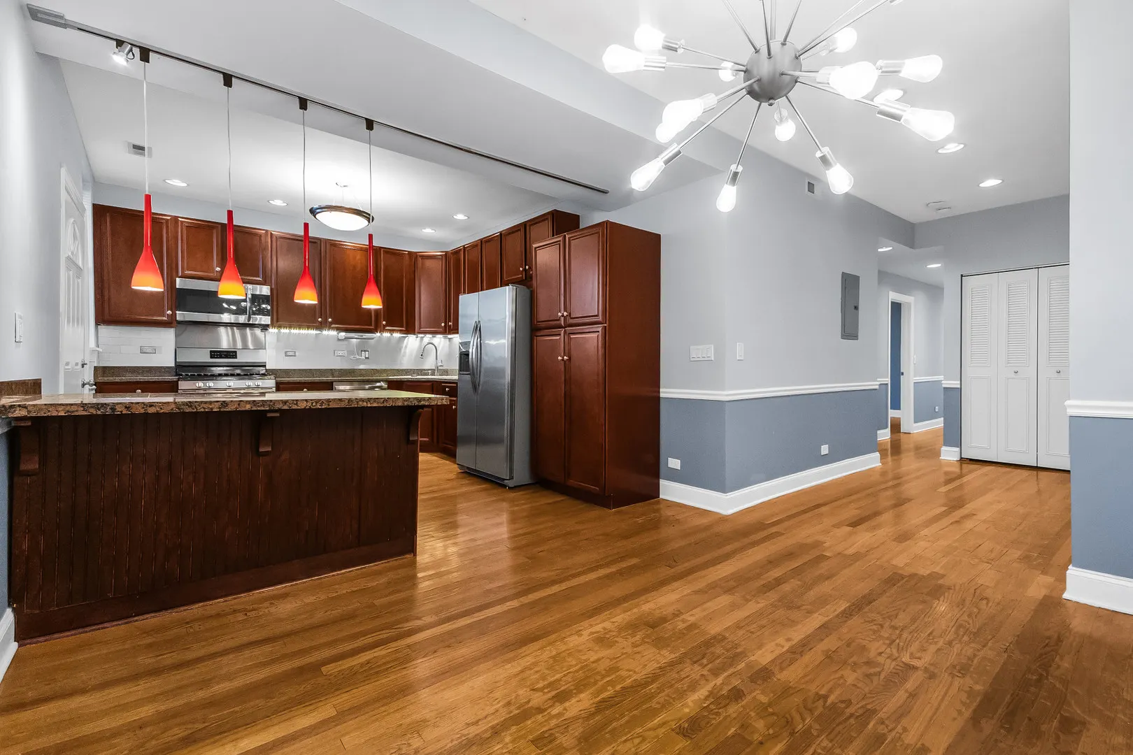 6646 N Ashland Avenue 3 IL