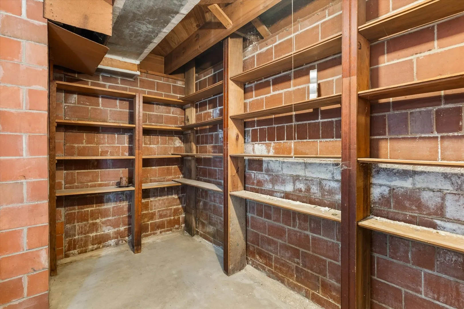 1307 E Hickory Street IL