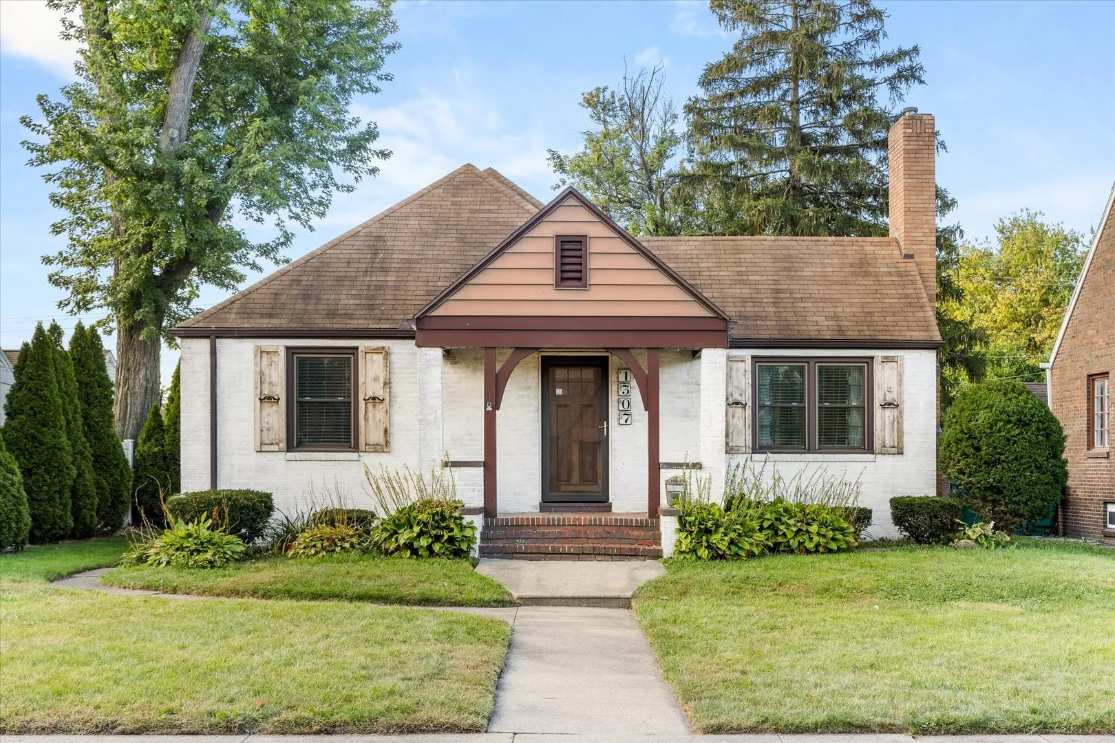 1307 E Hickory Street IL