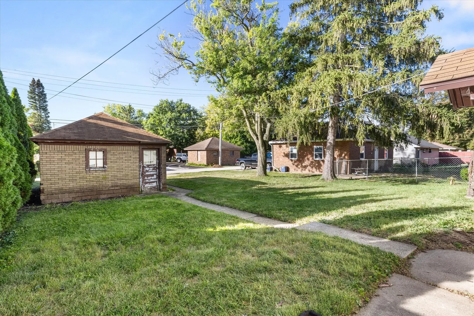 1307 E Hickory Street IL